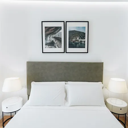 Couette-café Centoquindici Rooms&suite 4*