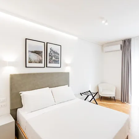 Centoquindici Rooms&suite Couette-café