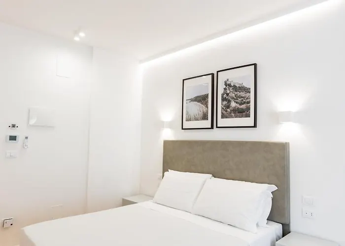 Centoquindici Rooms&suite Bed & Breakfast 4*