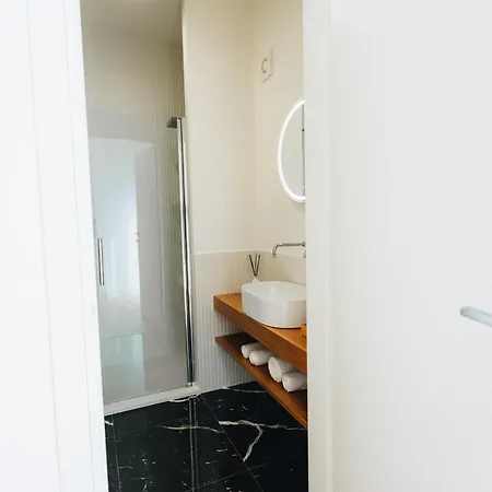 Centoquindici & 4* Montesilvano Marina