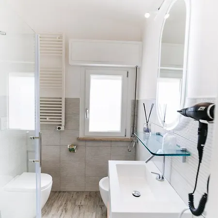 Centoquindici Rooms&suite Couette-café