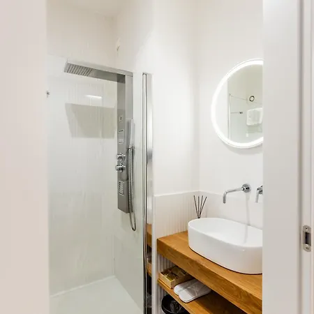 Centoquindici Rooms&suite Couette-café Montesilvano Marina