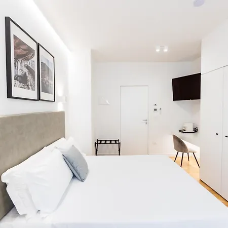 Centoquindici & Bed & Breakfast 4*