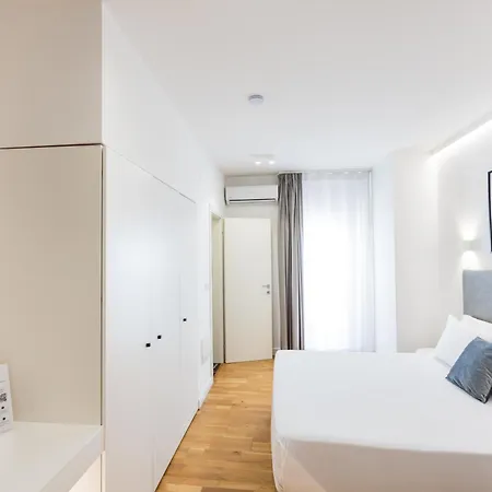 Couette-café Centoquindici Rooms&suite Montesilvano Marina