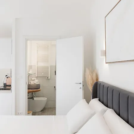 Bed & Breakfast Centoquindici & 4*
